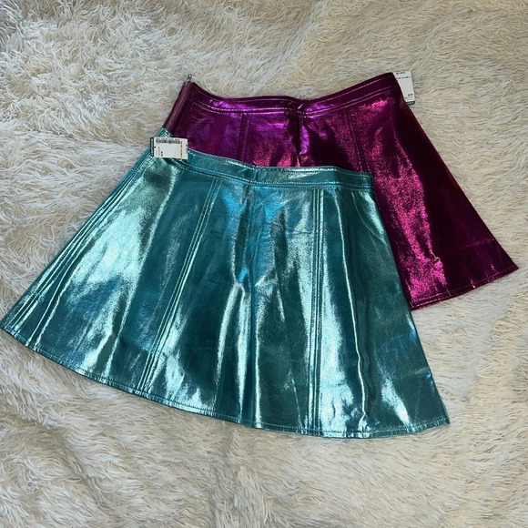 NWT FUSCHIA Tcec / Simons Vegan Leather Skirt - Picture 1 of 7